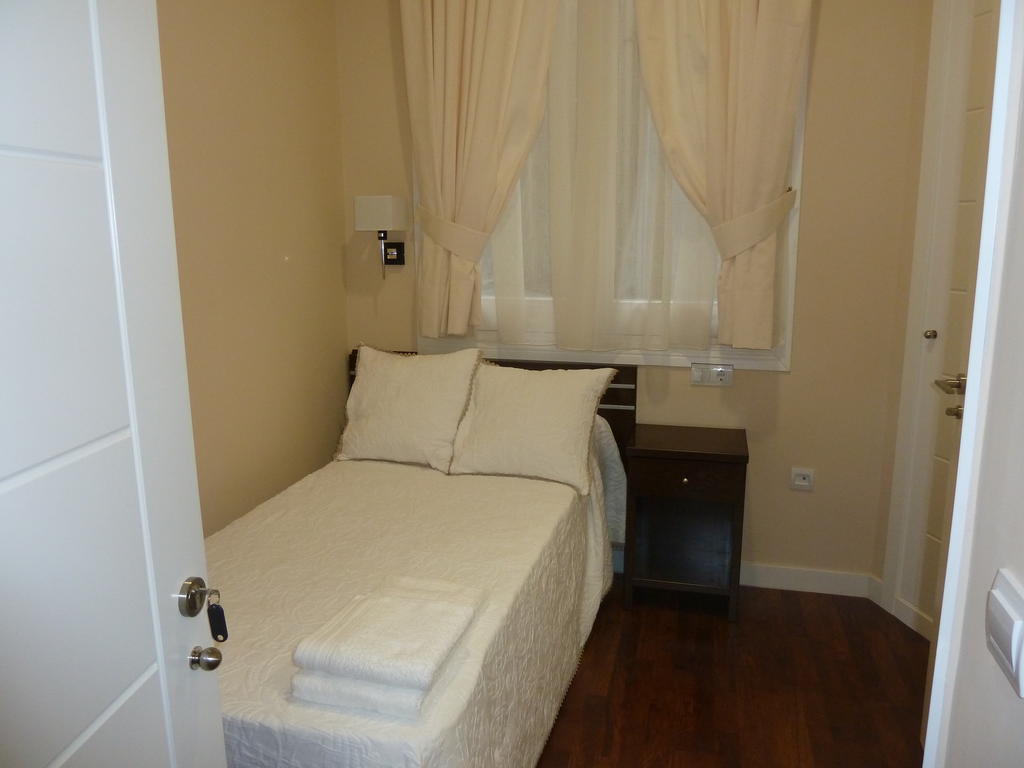 Hostal Mayor Мадрид Номер фото